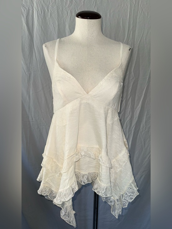 Kimchi Blue Tops - Urban Outfitters Aurora Babydoll Cami